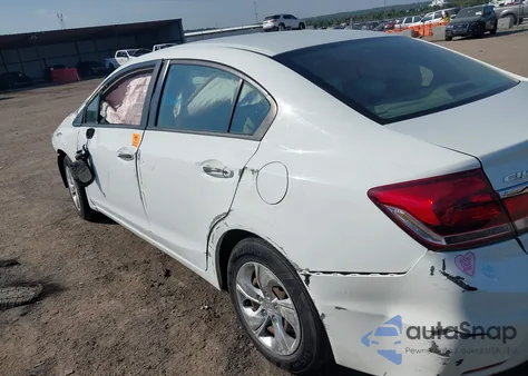 2015 Honda Civic Lx z USA, uszkodzony, nr VIN 19XFB2F52FE122068